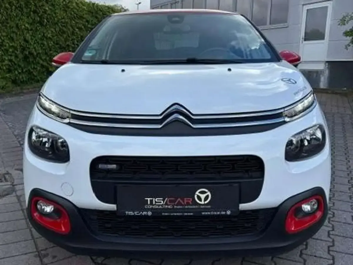Używany Citroën C3 Shine 110 KM (80 kW) 2017 Biały Hatchback