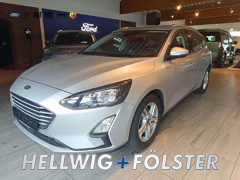 Polarsilber metallic Gebraucht 2022 Ford Focus Cool & Connect Kombi | 17.890 € (Guter Preis) - Bild 1/4
