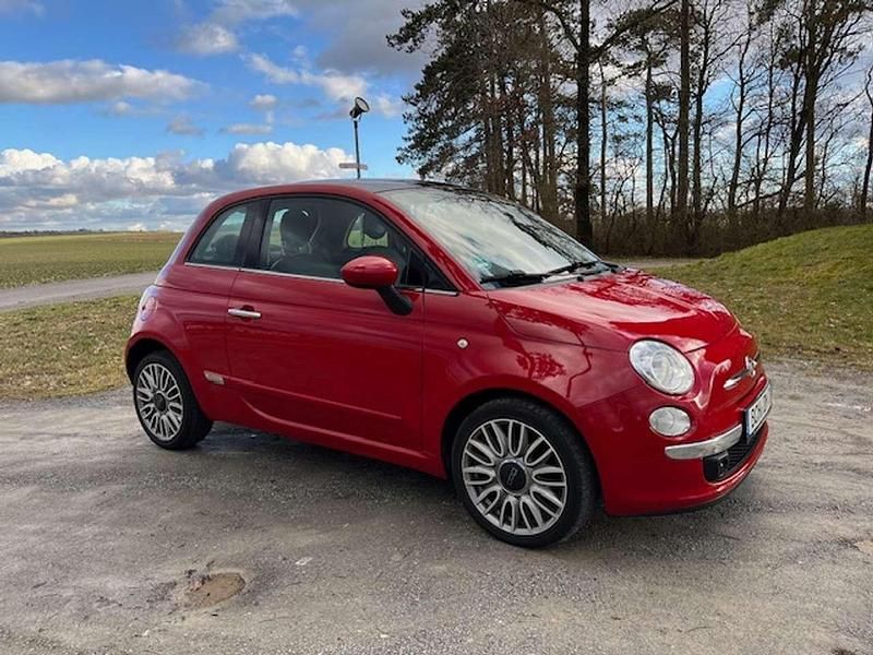 Gebraucht Fiat 500 Lounge 69 PS (50 kW) 2015 Rot Limousine