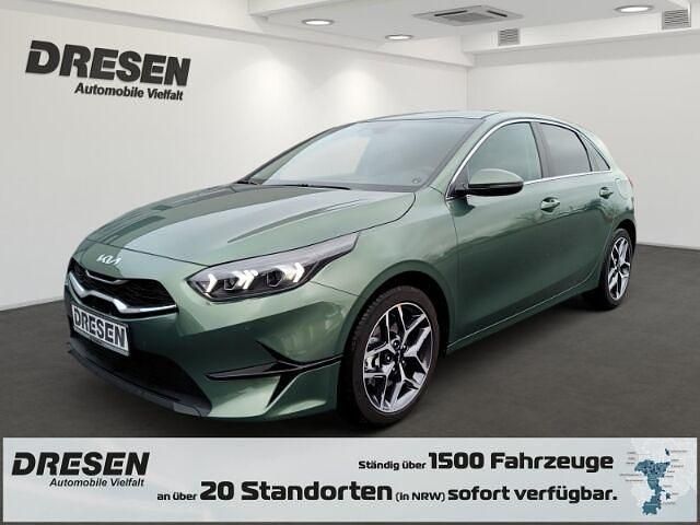 Gebraucht Kia Ceed Platinum 140 PS (102 kW) 2024 (exg) experience green m Kleinwagen