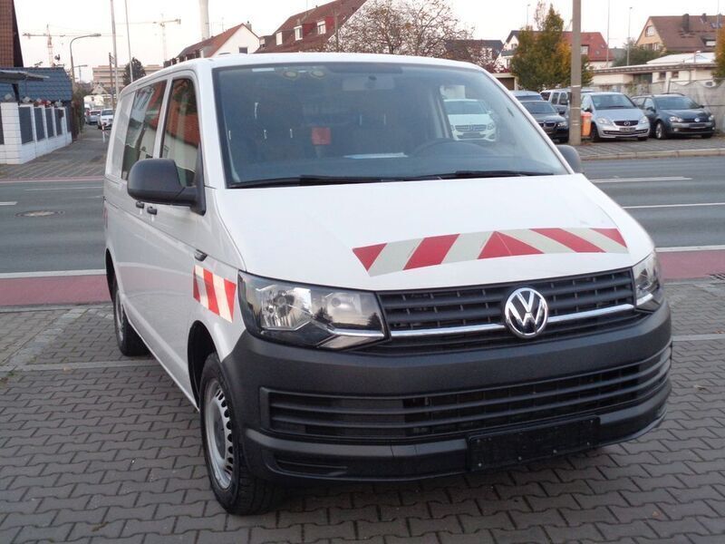 Weiß Gebraucht 2016 VW T6 Van | 14.690 € - Bild 1/4