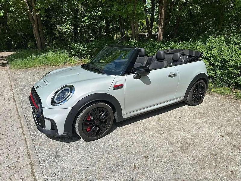 Weiß Gebraucht 2022 Mini John Cooper Works Cabriolet Cabrio | 36.000 € (Etwas zu teuer) - Bild 1/1