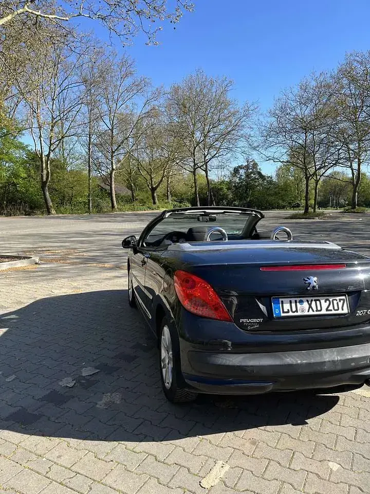 Gebraucht Peugeot 207 CC Filou 120 PS (88 kW) 2009 Schwarz Cabrio