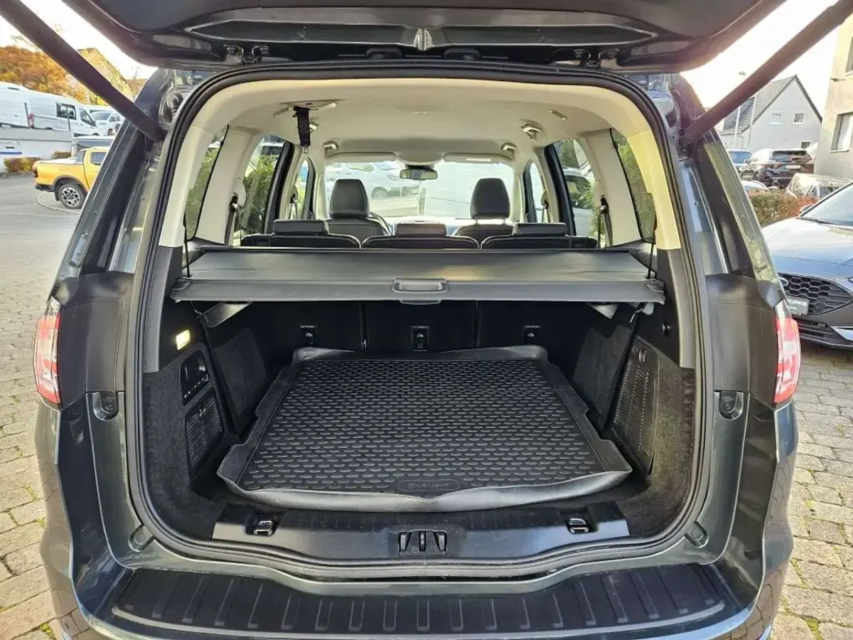 Gebraucht Ford Galaxy Titanium 190 PS (139 kW) 2019 Guard Van / Kleinbus