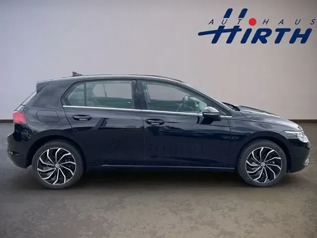 Gebraucht VW Golf VIII Style 204 PS (150 kW) 2022 Schwarz metallic Limousine