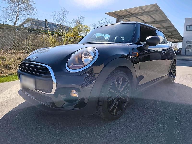 Gebraucht Mini Cooper 102 PS (75 kW) 2018 Schwarz Kleinwagen