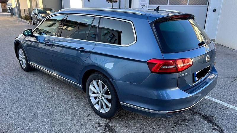 Gebraucht VW Passat Highline 150 PS (110 kW) 2015 Blau Kombi