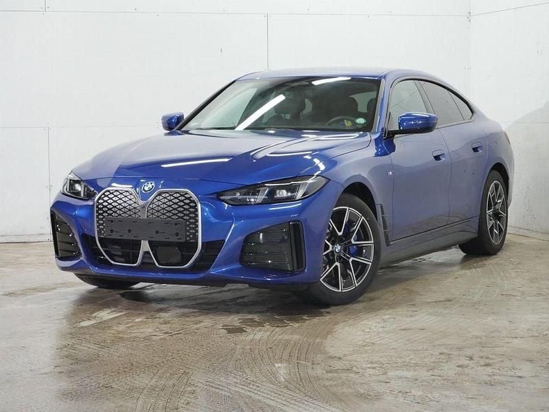 M portimao blau metallic Gebraucht 2024 BMW i4 M Sport Limousine | 47.650 € (Superpreis) - Bild 1/3