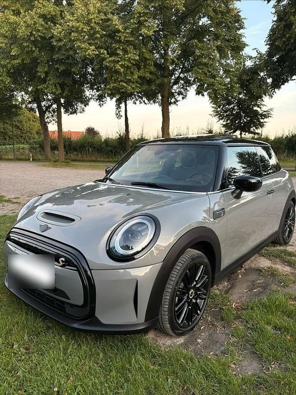 Second-hand Mini Cooper SE 135 kW (184 CP) 2022 Gri Hatchback