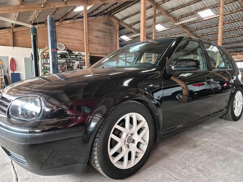 Gebraucht VW Golf IV 75 PS (55 kW) 2002 Schwarz Kleinwagen