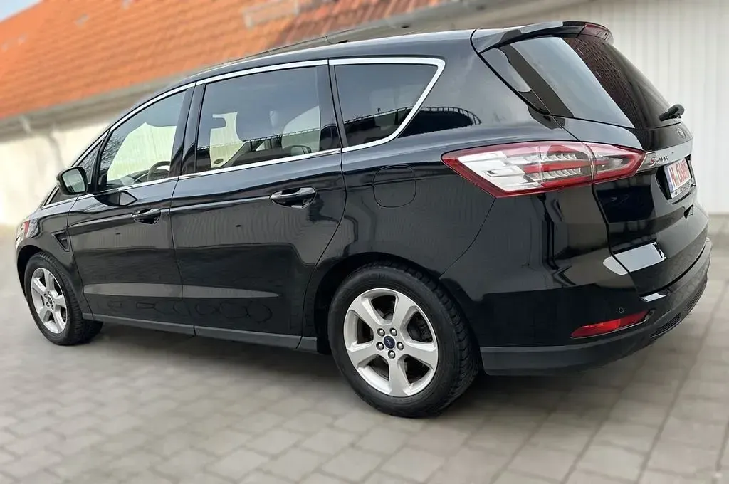 Gebraucht Ford S-MAX Titanium 150 PS (110 kW) 2016 Iridiumschwarz metallic Van / Kleinbus