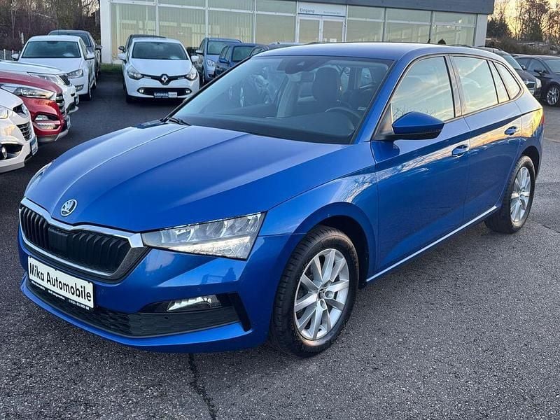Gebraucht Skoda Scala Ambition 150 PS (110 kW) 2020 Blau Kleinwagen