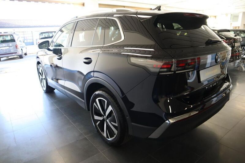 Gebraucht VW Tiguan Elegance 150 PS (110 kW) 2024 Schwarz SUV
