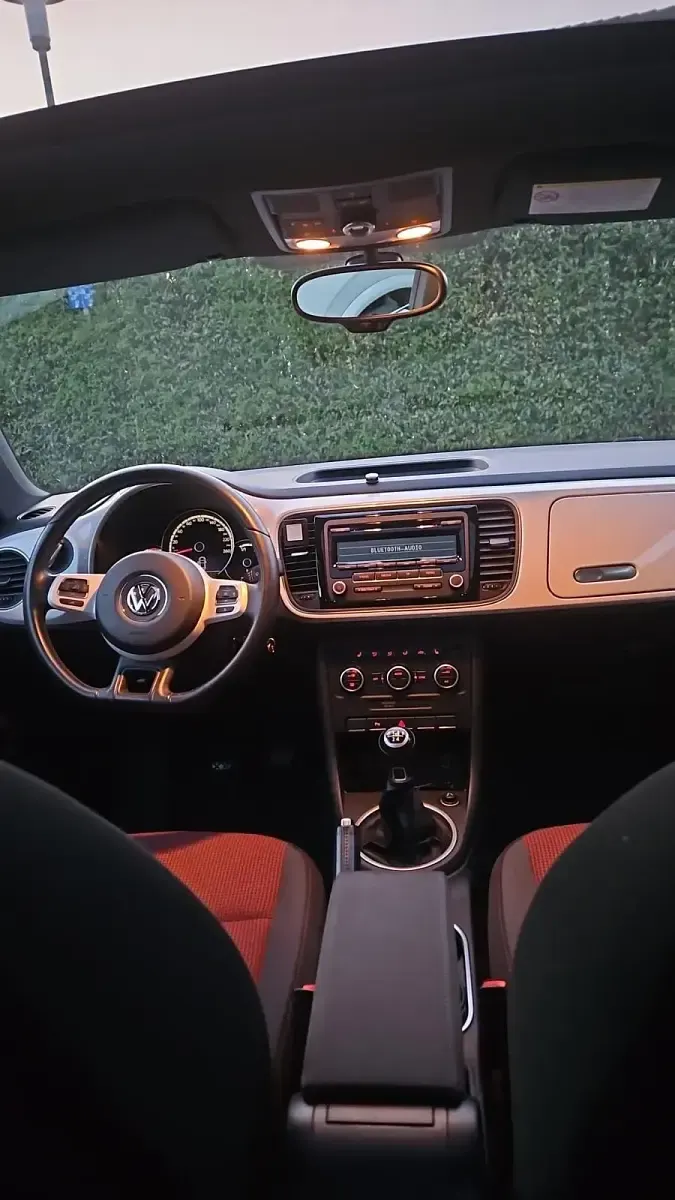 Gebraucht VW Beetle 105 PS (77 kW) 2013 Weiß Kleinwagen