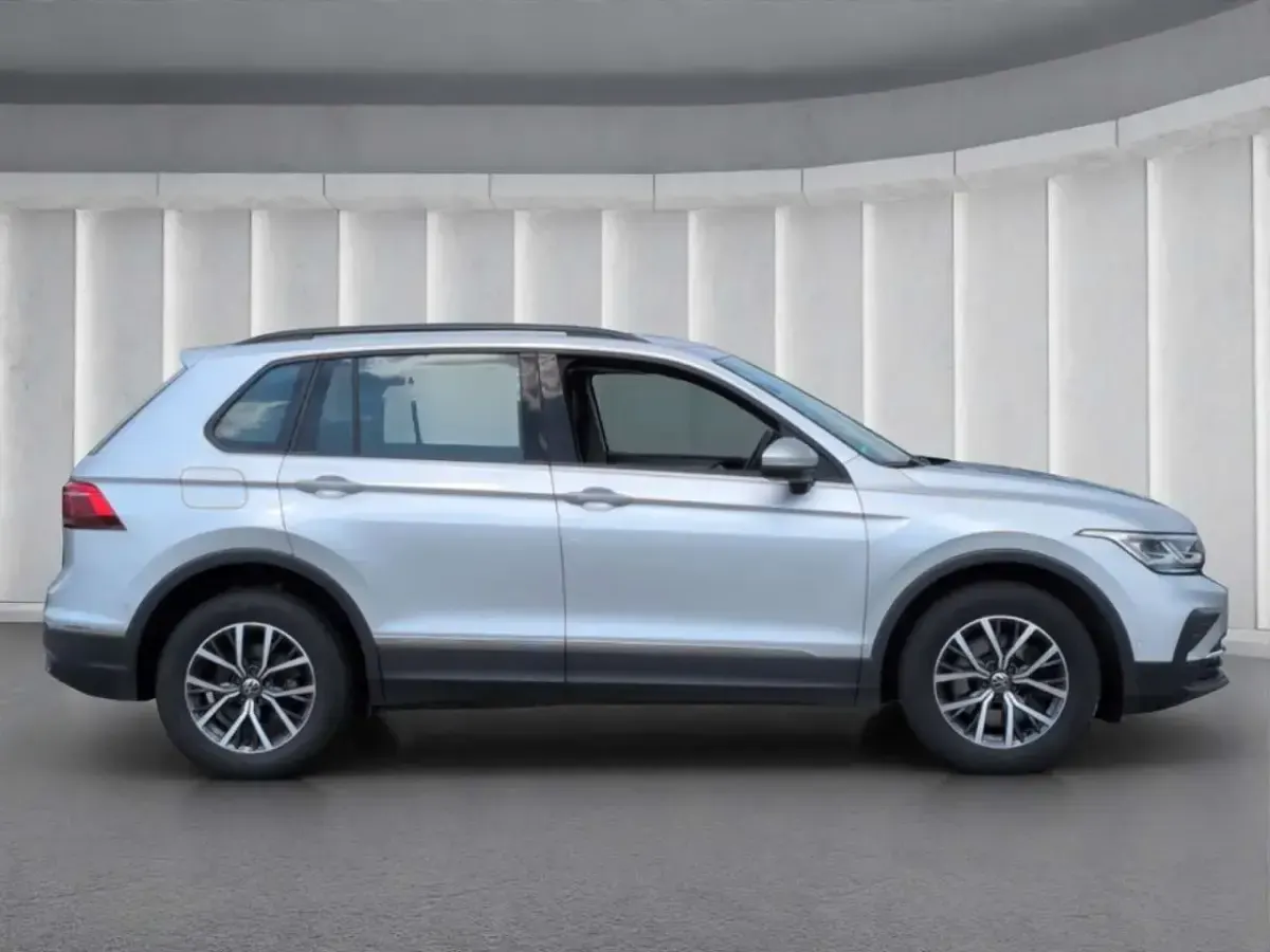 Gebraucht VW Tiguan 245 PS (180 kW) 2021 Reflexsilber metallic SUV