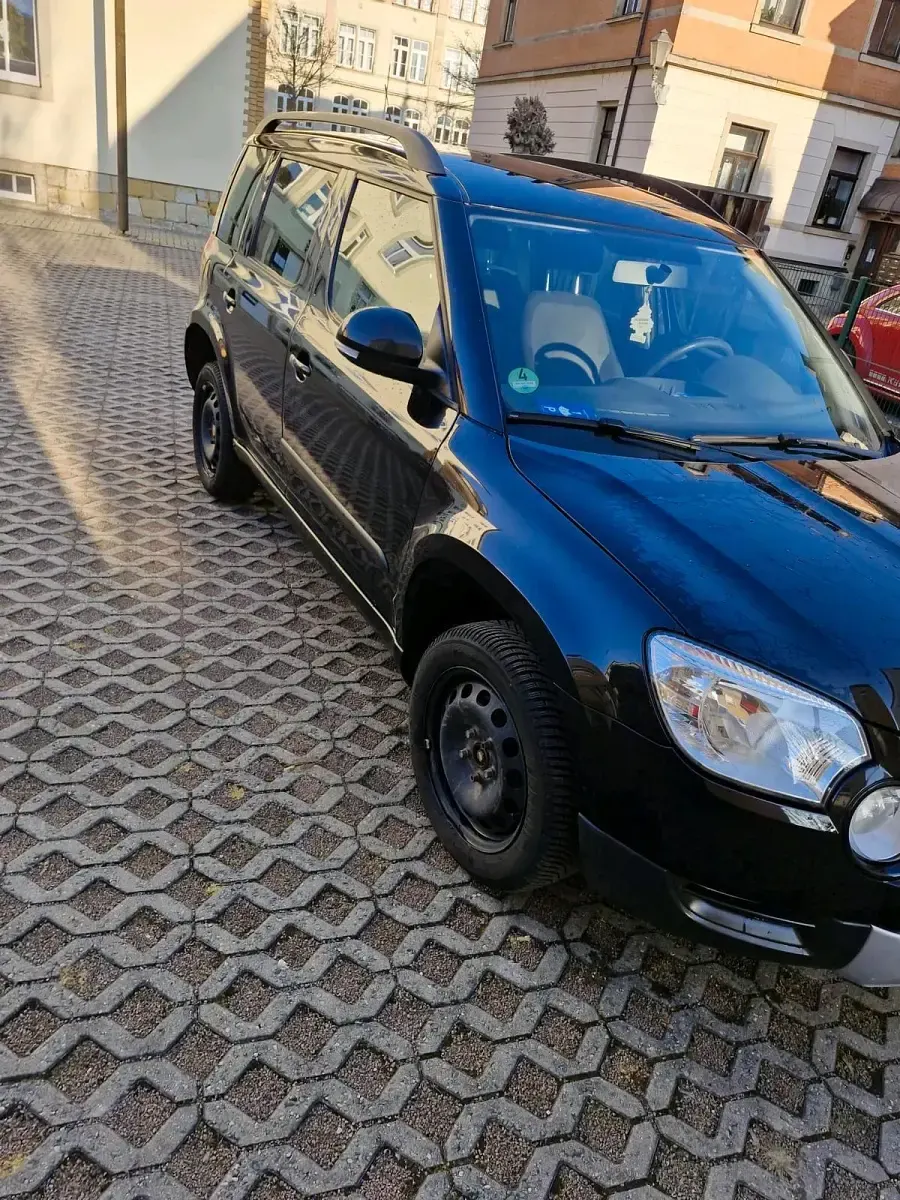 Gebraucht Skoda Yeti 140 PS (102 kW) 2012 Schwarz SUV