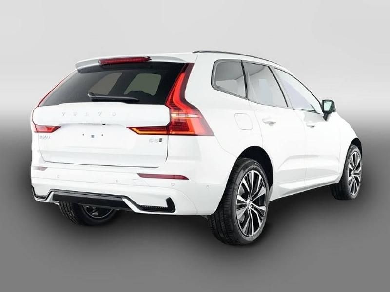 Gebraucht Volvo XC60 Plus 250 PS (183 kW) 2025 Weiß SUV