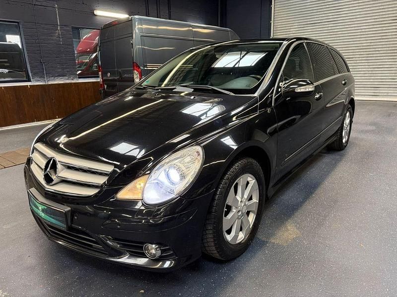 Schwarz Gebraucht 2008 Mercedes R320 Van / Kleinbus | 5.700 € (Guter Preis) - Bild 1/4