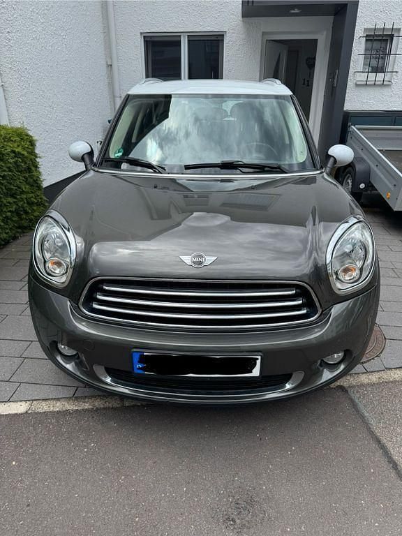 Braun Gebraucht 2011 Mini Cooper Countryman SUV | 8.700 € (Fairer Preis) - Bild 1/4