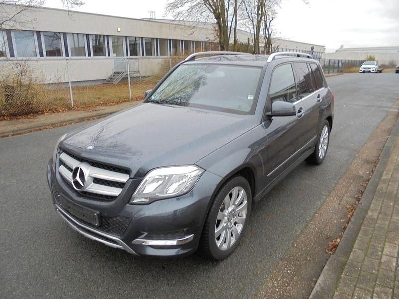 Grau Gebraucht 2014 Mercedes GLK220 SUV | 13.850 € (Fairer Preis) - Bild 1/4