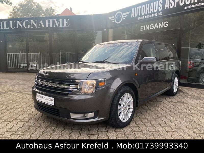 Grau Gebraucht 2019 Ford Flex SUV | 28.490 € - Bild 1/4