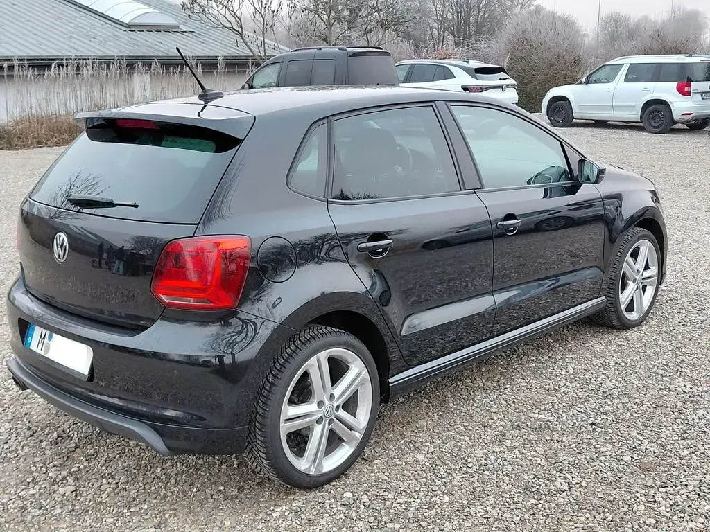Gebraucht VW Polo Comfortline 90 PS (66 kW) 2015 Schwarz Limousine