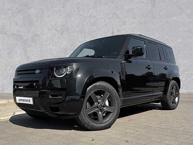 Santorini black Gebraucht 2024 Land Rover Defender SE Dynamic SUV | 76.900 € (Fairer Preis) - Bild 1/4