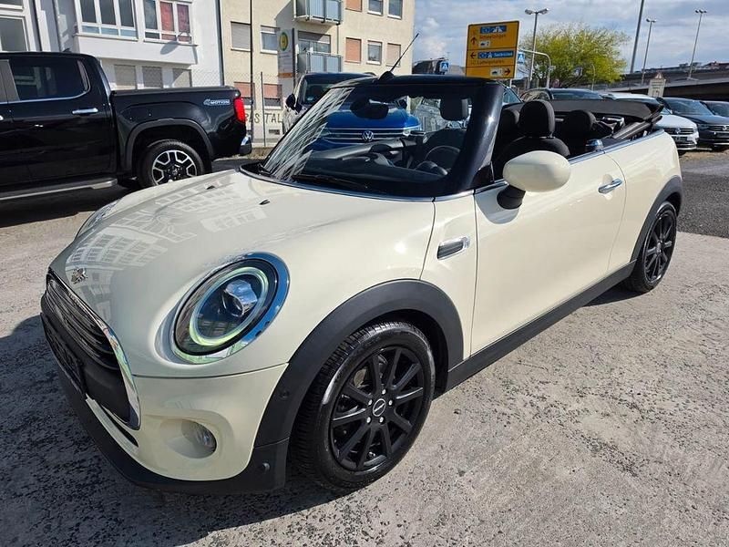Gebraucht Mini One Cabriolet 102 PS (75 kW) 2019 Weiß Cabrio