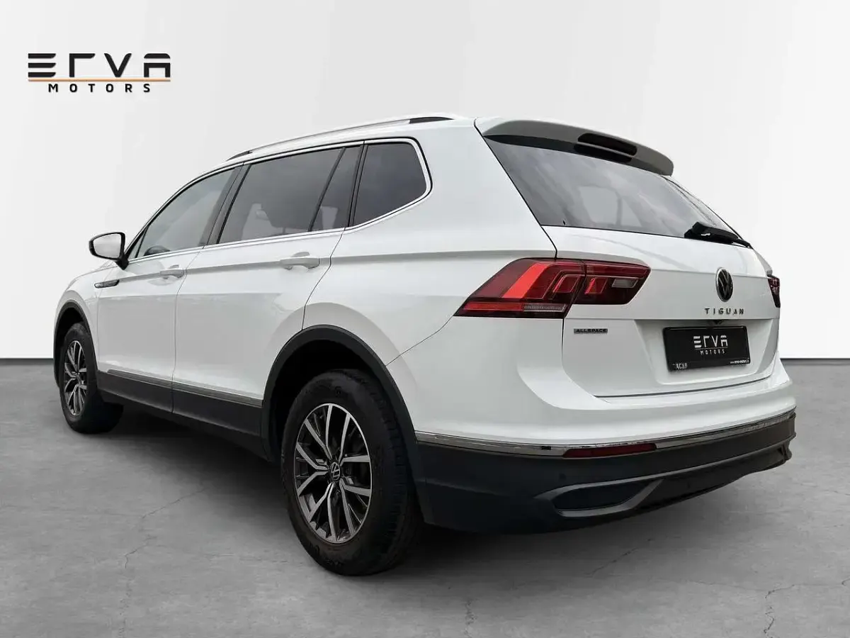 Gebraucht VW Tiguan Allspace Life 150 PS (110 kW) 2022 Pure white SUV