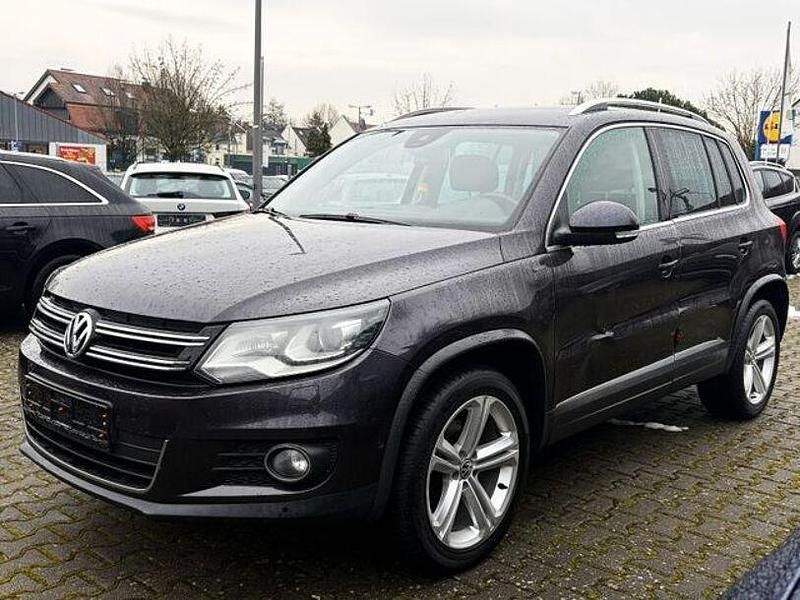 Gebraucht VW Tiguan LOUNGE 150 PS (110 kW) 2015 Grau SUV
