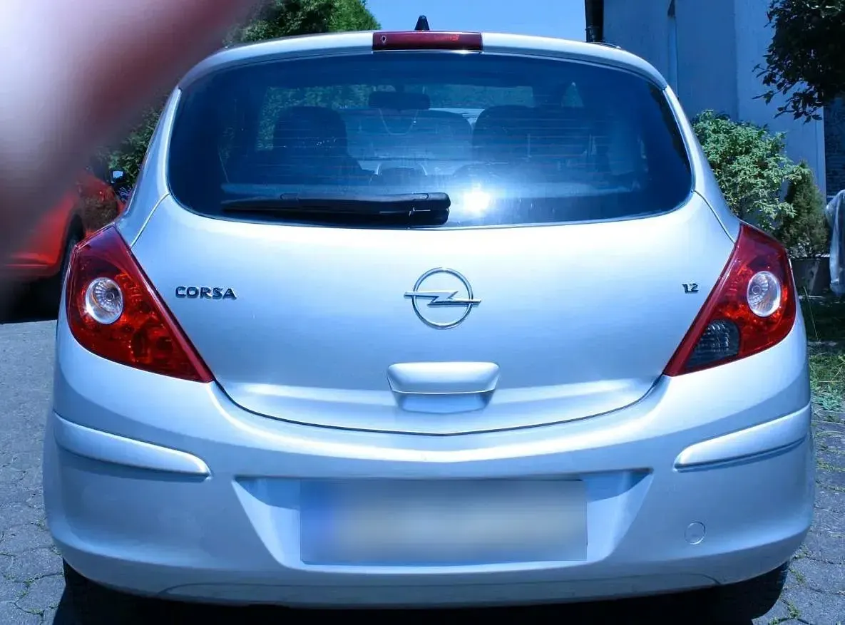 Gebraucht Opel Corsa Eco 80 PS (58 kW) 2007 Silber Kleinwagen