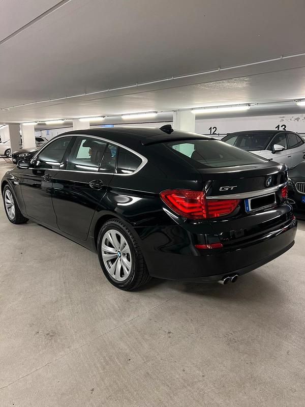 Schwarz Gebraucht 2011 BMW 530 Gran Turismo Limousine | 9.600 € (Superpreis) - Bild 1/4