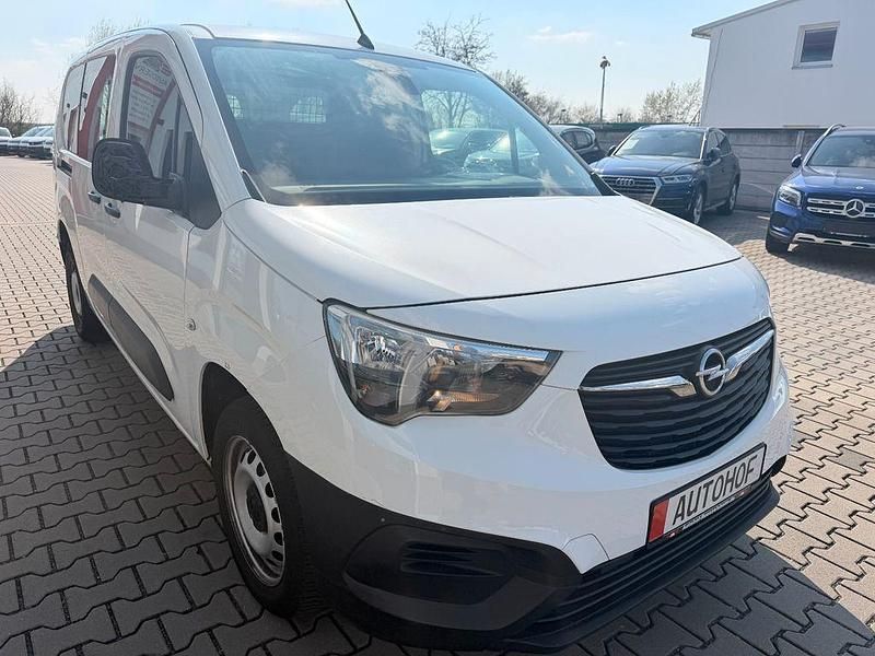 Gebraucht Opel Combo 102 PS (75 kW) 2021 Weiß Van / Kleinbus