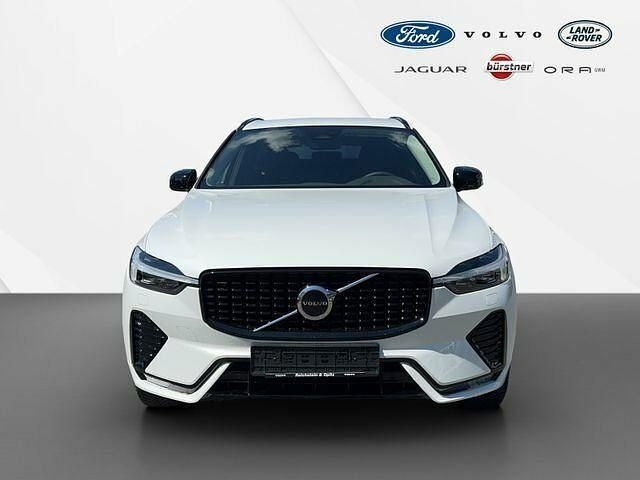 Gebraucht Volvo XC60 Plus 197 PS (144 kW) 2022 Crystalwhite pearl SUV
