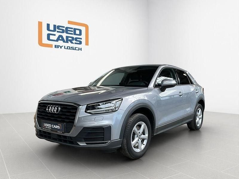 Grau Gebraucht 2020 Audi Q2 SUV | 25.490 € (Etwas zu teuer) - Bild 1/4