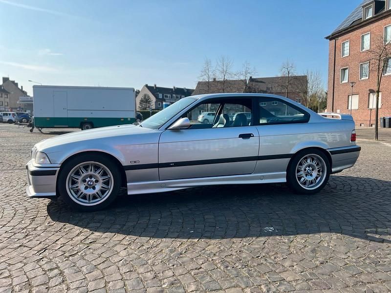Gebraucht BMW M3 M Sport 321 PS (236 kW) 1998 Silber Coupé