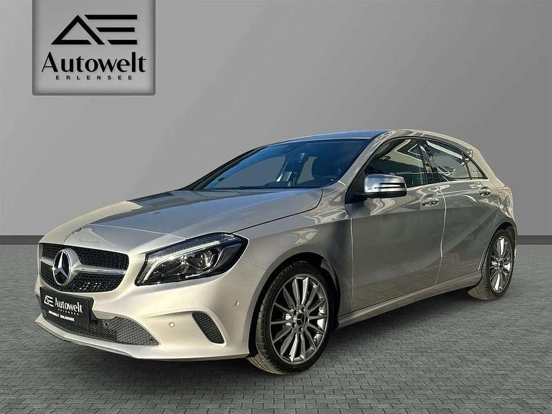 Polarsilber metalliclack Gebraucht 2017 Mercedes A200 Limousine | 17.490 € (Fairer Preis) - Bild 1/4