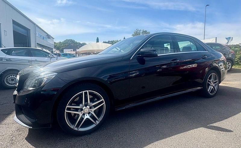 Schwarz Gebraucht 2017 Mercedes E350 Limousine | 19.450 € (Fairer Preis) - Bild 1/4