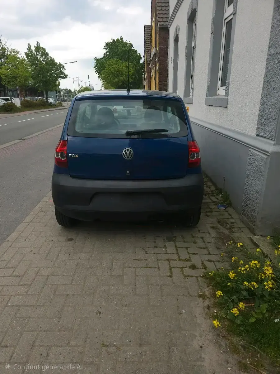Usado VW Fox 75 CV (55 kW) 2010 Azul Utilitario