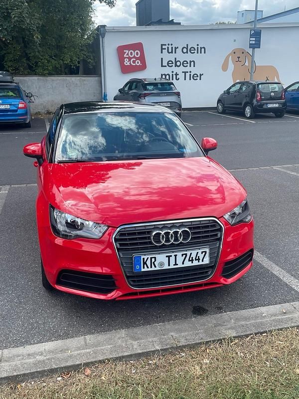 Gebraucht Audi A1 Sportback 86 PS (63 kW) 2012 Rot Kleinwagen
