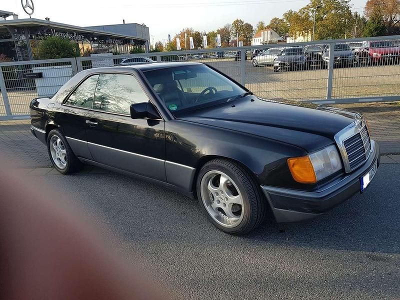 Gebraucht 1991 Mercedes E300 Coupé | 21.000 € - Bild 1/4