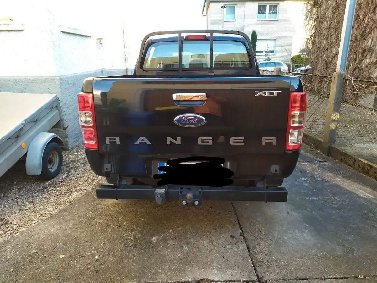 Gebraucht Ford Ranger XLT 160 PS (117 kW) 2017 Schwarz Pickup