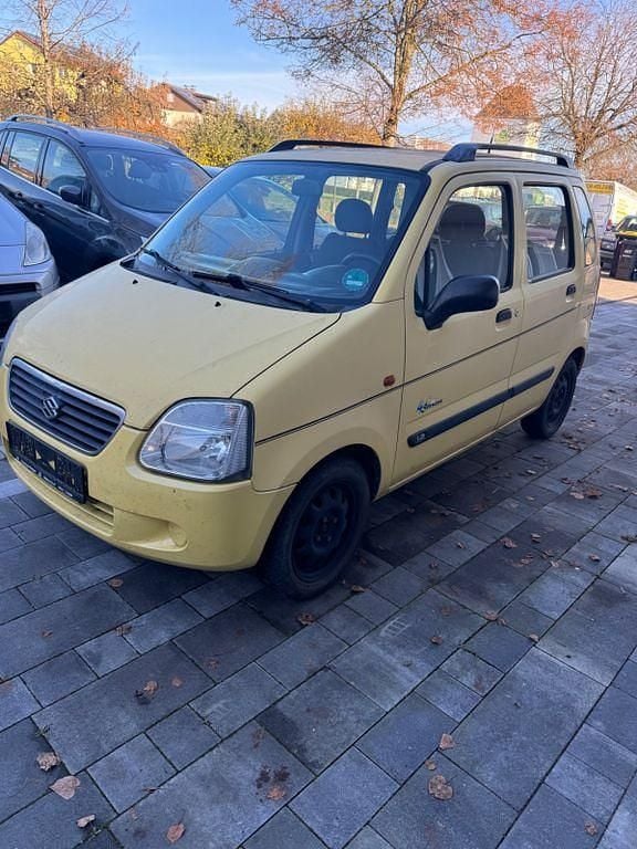 Gelb Gebraucht 2004 Suzuki Wagon R+ GL Kombi | 1.500 € (Fairer Preis) - Bild 1/4