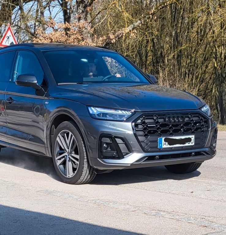 Grau Gebraucht 2024 Audi Q5 Business SUV | 50.300 € (Fairer Preis) - Bild 1/4