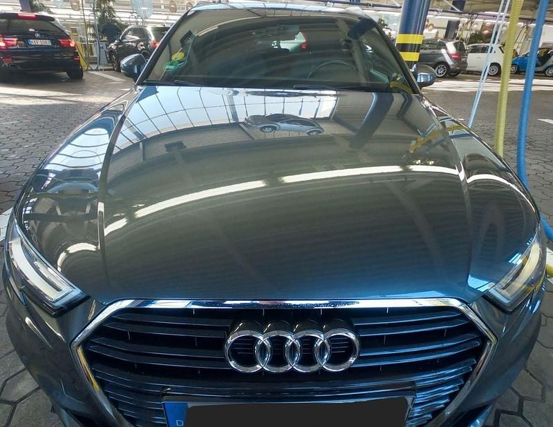 Grau Gebraucht 2016 Audi A3 S-Line Limousine | 16.750 € (Fairer Preis) - Bild 1/4