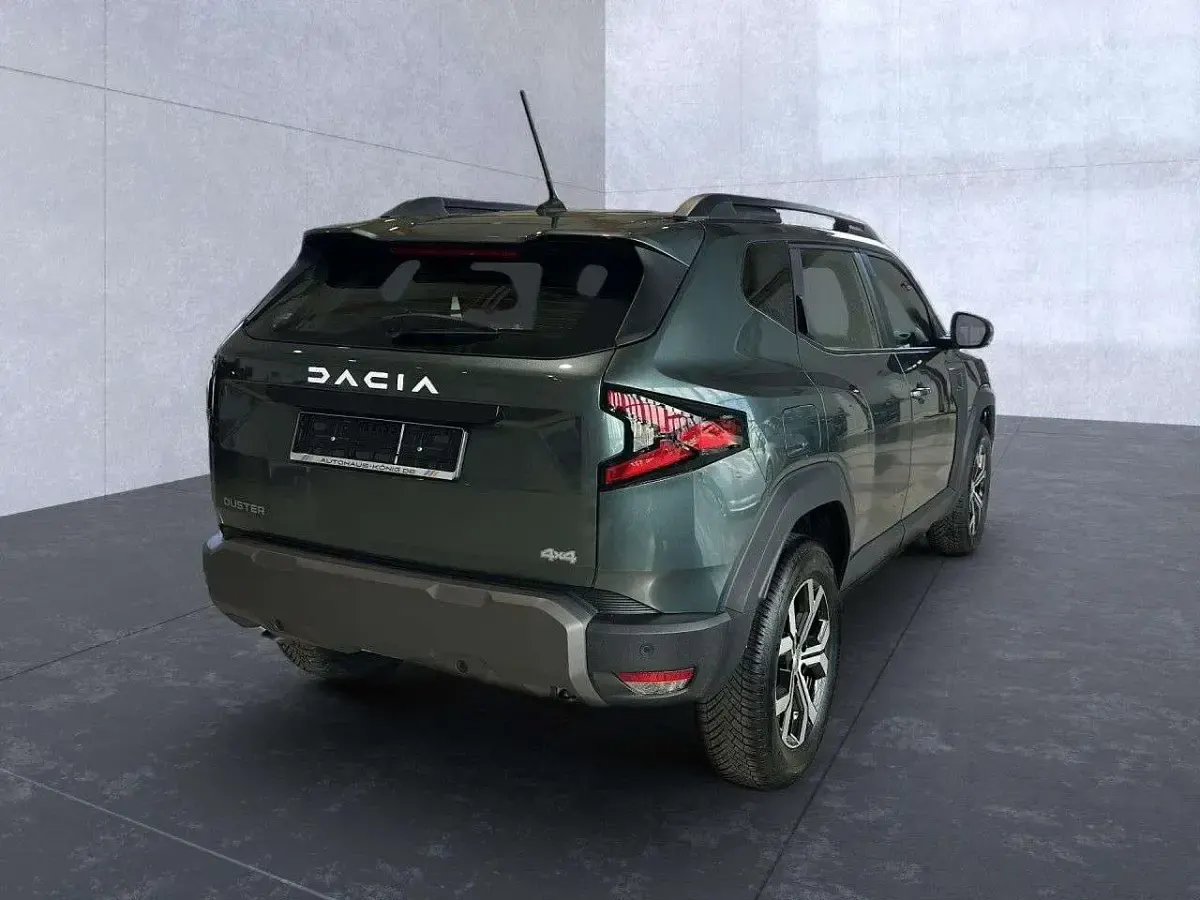 Neu Dacia Duster Expression 131 PS (96 kW) 2025 Zeder grün SUV