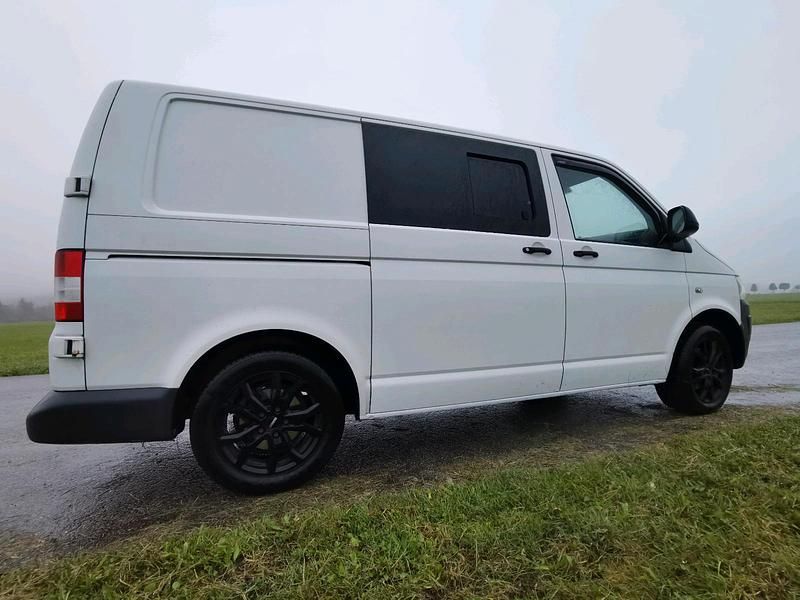 Weiß Gebraucht 2012 VW T5 Van | 7.654 € (Superpreis) - Bild 1/4