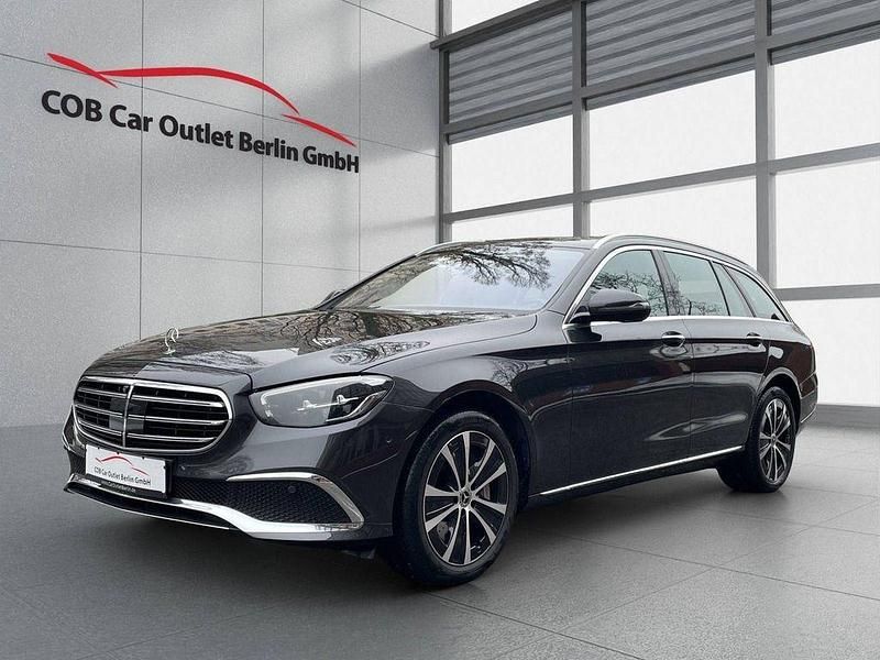 Gebraucht Mercedes E300 Exclusive 306 PS (225 kW) 2021 Grau Limousine