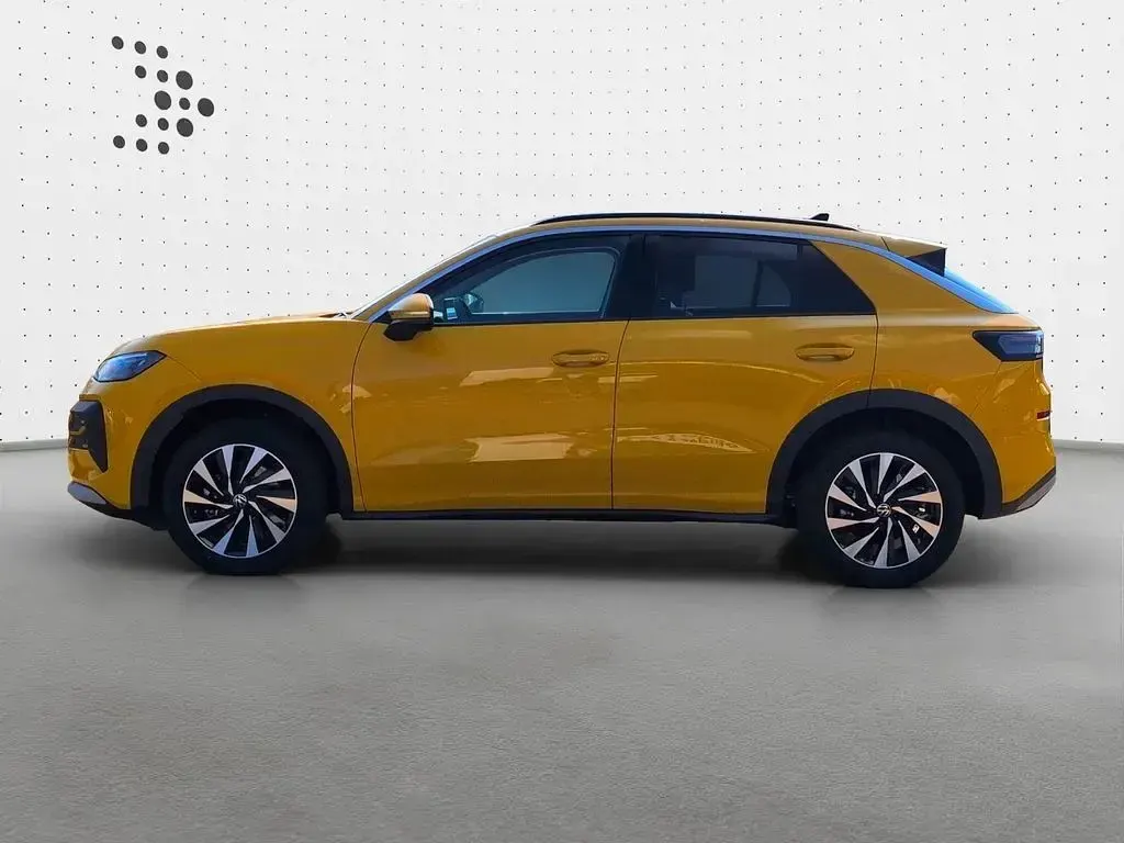Gebraucht VW T-Roc Cabriolet Life 116 PS (85 kW) 2025 Canary yellow SUV