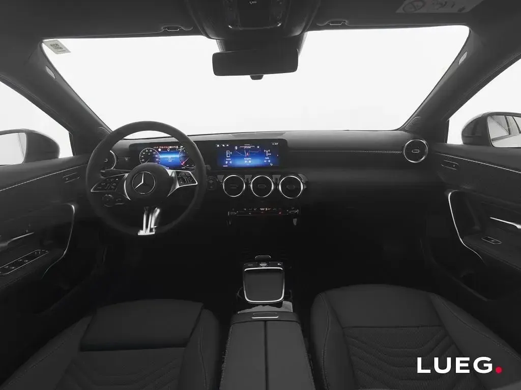 Gebraucht Mercedes A200 Progressive 163 PS (119 kW) 2025 Weiß Limousine